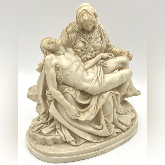 Michelangelo’s Pieta Sculpture by A. Santini: Madonna & Jesus after Crucifixion - Picture 8 of 16